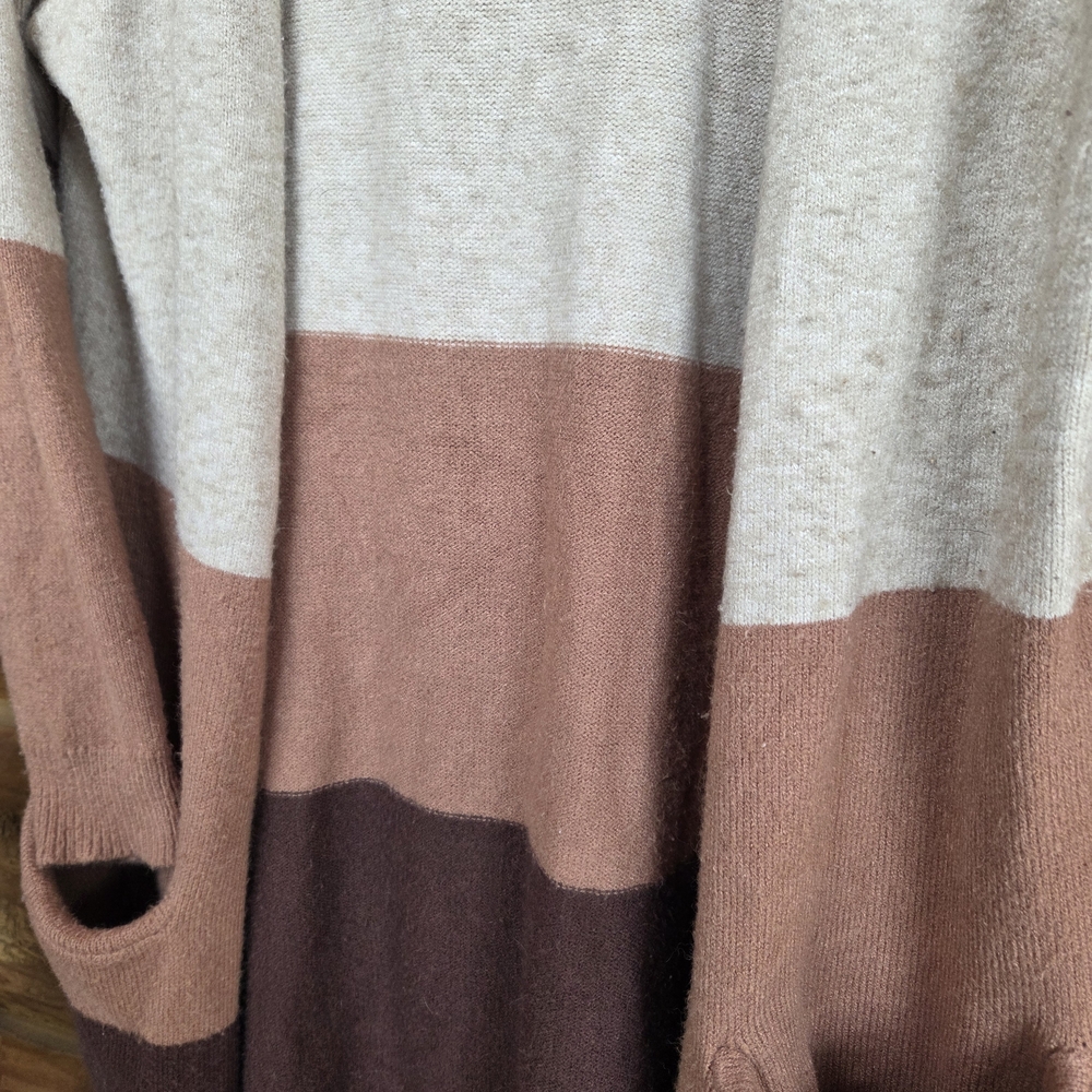 Colorblock Cardigan In Neutral Colors - Fall Transitional Wardrobe Long Sweater - Picture 7 of 8